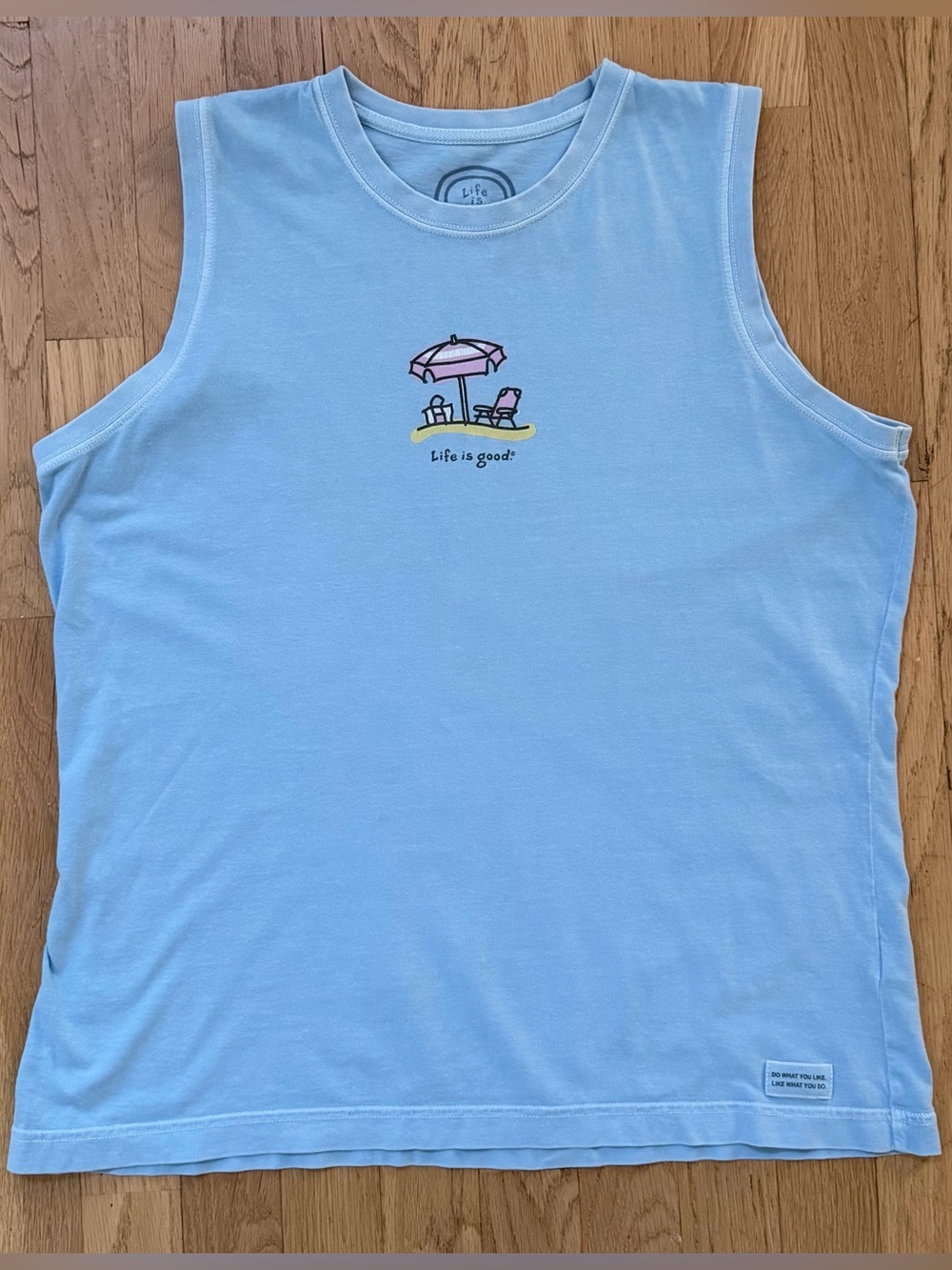 Life Is Good Women’s Large Light Blue Beach Umbrella Sleeveless Tank Top